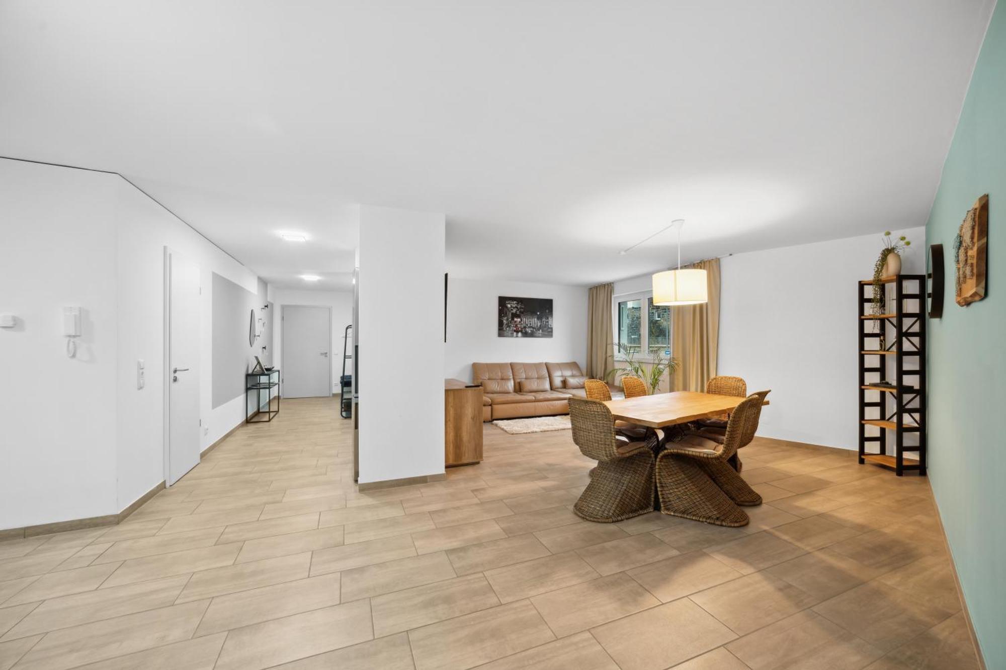 Sali Homes Spacious Apartment With Terrace In City Center ไบรอยท์ ภายนอก รูปภาพ