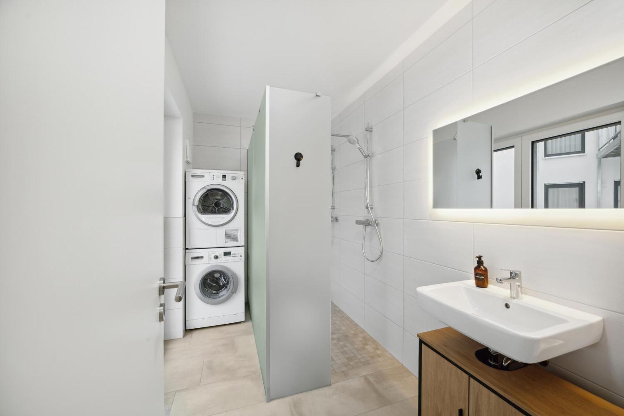 Sali Homes Spacious Apartment With Terrace In City Center ไบรอยท์ ภายนอก รูปภาพ